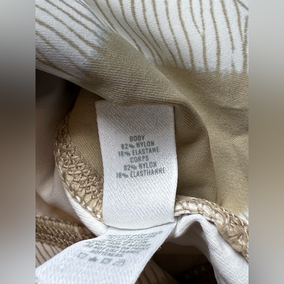 Aerie Chill Play Move High Waisted Geometic White Beige Tan Legging Size Small - Picture 10 of 11